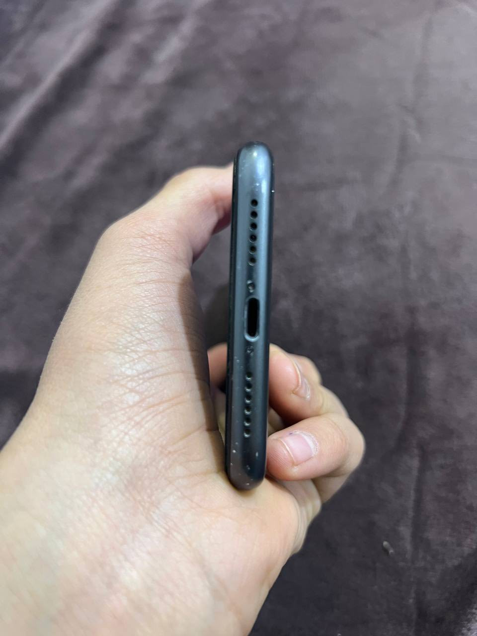 سلام عليكم ايفون ١١عادي جهاز مكفول مابي اي عطل ولا اي قطعة مستبدلة  ١٢٨ ذاكرة بطلرية ٩٣ معلاية جهاز نضيف جدا انطيك ويا غراض بقيمة ٣٥ الف شاحنة وثنين كفرات الون الاسود والاحلى تحديث ios26 سعر ٢٦٠   الرقم *********** مكاني الامين
