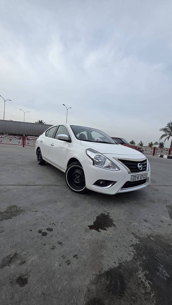 قطعتين تبديل نفس الموديل تفصيخ اصلي شغل مال جنيان. درجه اولئه مابيه نقص من تاير من مكينه من كير تبريد
 حداديه كله على وضع الشركه    باب وجاملغ. اثر. حادث بصيط بارد كد شبر بل باب الاخير. ولباقي كفاله موديل ٢٤. ماشيه ٨٠. مكاني نجف. سعر ١١٨ ***********
