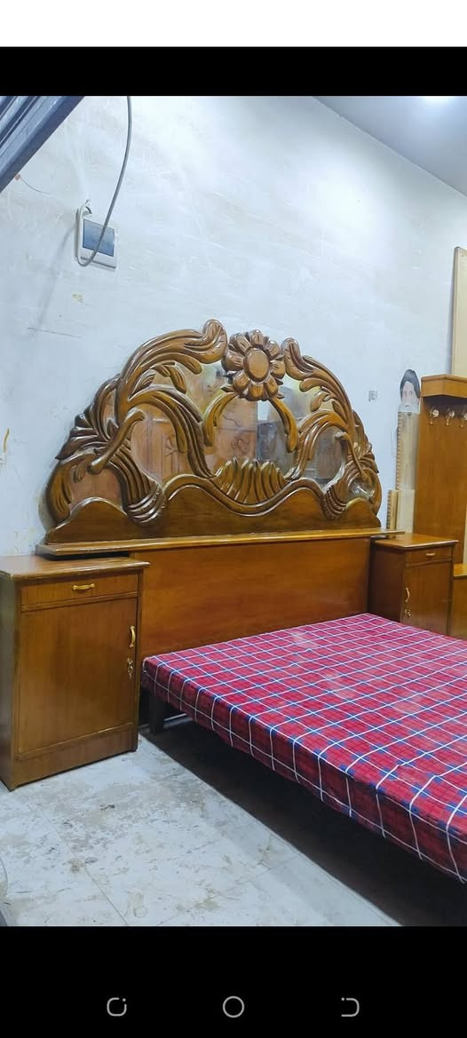 غرفة نوم ستة بيبان ملحق صاج نضيف كامل سعر 500قفل اكو توصيل بغداد بكروة


**إذا كنت صاحب هذا الإعلان وتريد حذفه لأي سبب، رجاءا أرسل رسالة إلى الدعم الفني**