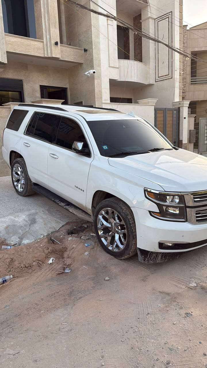 تاهو 2018  برايمر مراوس بجمسي سيرا باب طويل
وارد امريكي ضرر جاملغين وبنيد
ماشيه 107 كيلو
الموصفات 

تشغيل عن بعد 
بصمة
فور ويل
كشن رجاج 
سلايت
لايت زنون عالي ناصي
شاشه بسقف 
تحكم بريك 
جنطه ذكيه جلاق
رادار تحديد مسار
نقطه عمياء 
كشن تدفئة  سايق وراكب
مري شفط 
اشارة بداخل المراية
كشنات جلد
كشنات منفصل Vip
الكشنات كهرباء 
دشبول متصل
قاصه 
ويل ٢٢ بريمير وتخم تاير

وباقي المواصفات المعروفة 

***********
مكان السياره بغداد الغدير
