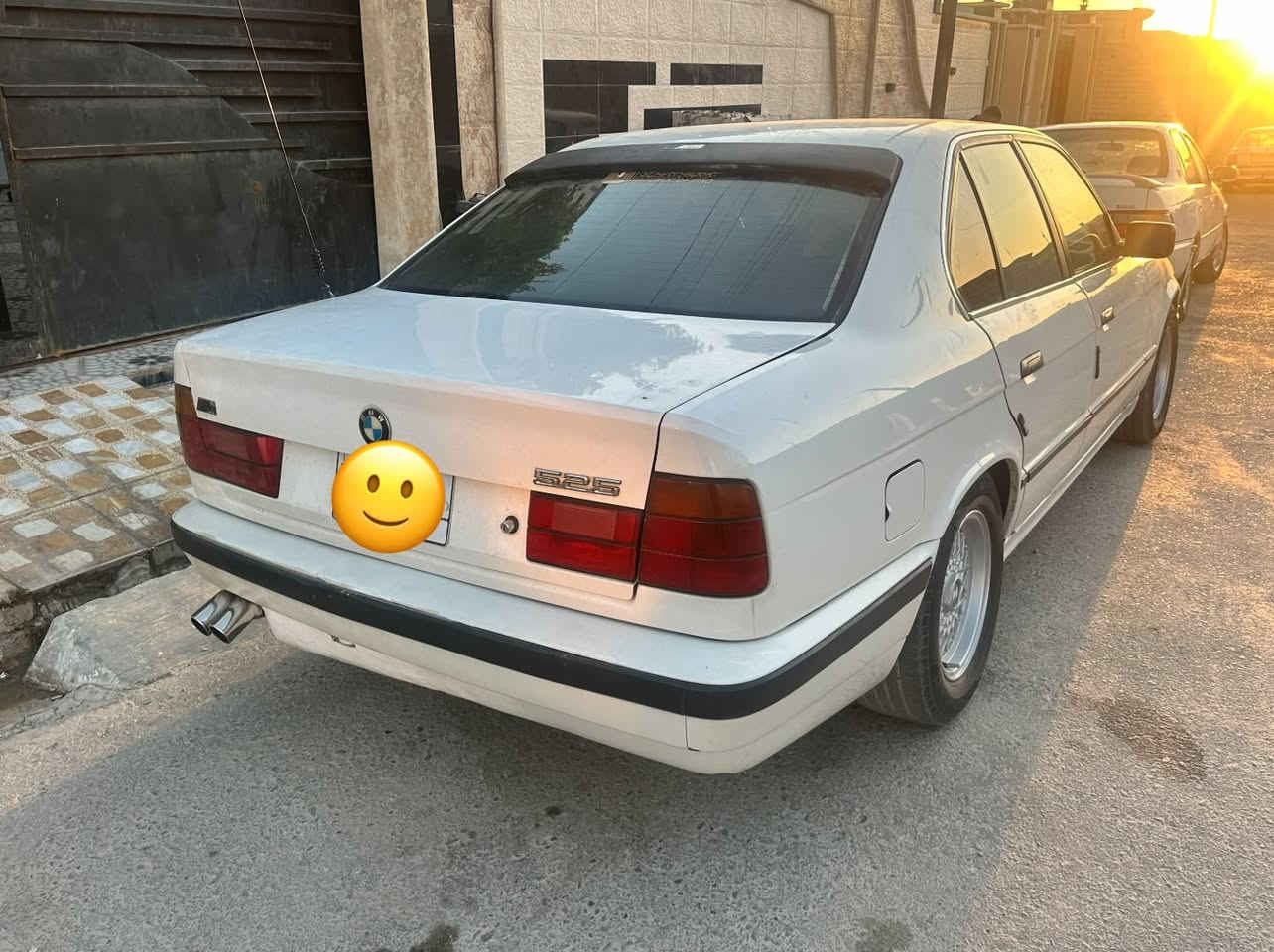 بي ام للبيع موديل 1991 بدون صبغ فقط شبر حجم 520 محرك 525جديد مل كصه ماصار شهر تبريد ثلج قطعتين رقم نينوى سعر 65 بي مجال اتصال ***********
