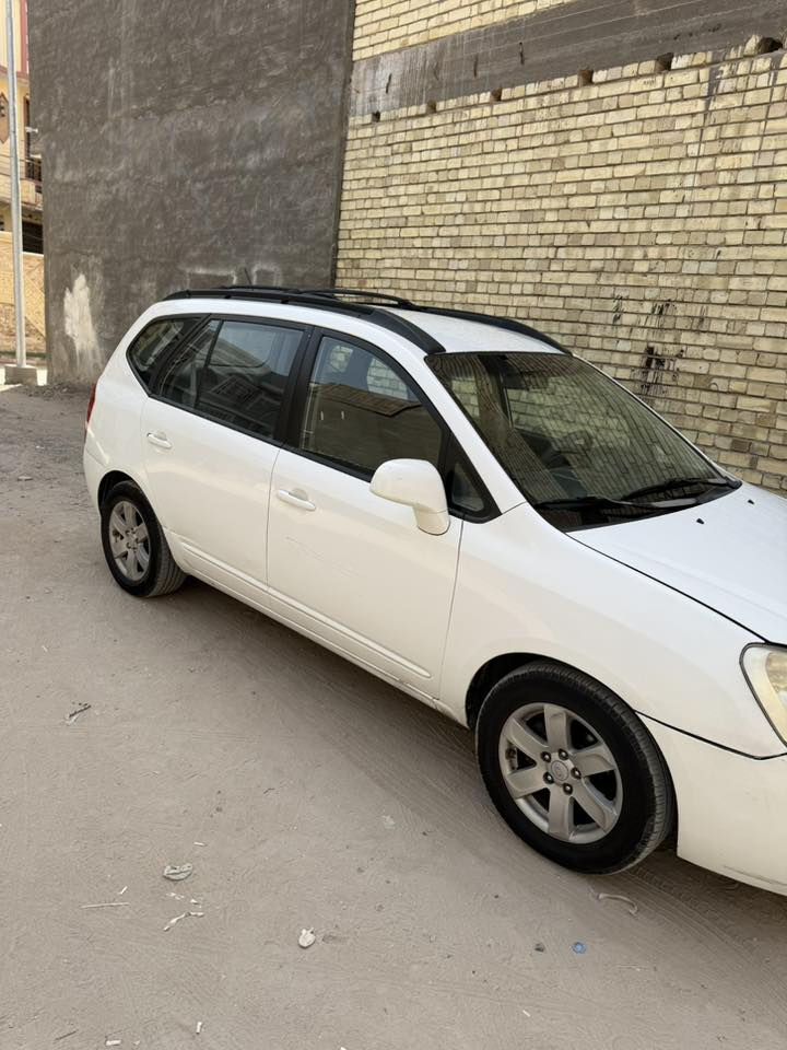 سلام عليكم كيا رندو 2008 
5 راكب 
مكان السياره كربلاء 
السعر 85$
***********
