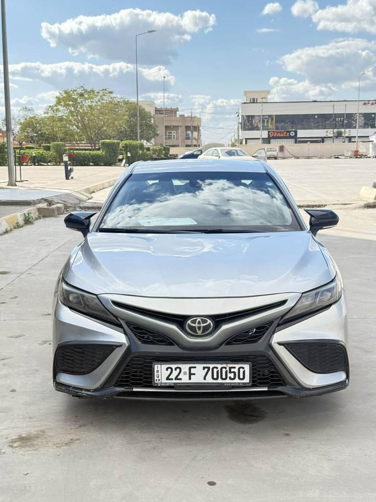 سلام عليكم سيارة كاميري 2021مواصفات se  بصمةية بةس سلايت نية بي صبوغ كير مكينة تبريد بةشرت 4تاية تازةية  دةفتر بانزيني هةية بةناوي خووما سونرةكةيم داناوة 185مجال سيارةكة لة داقووقة *********** دكوك, كركوك
