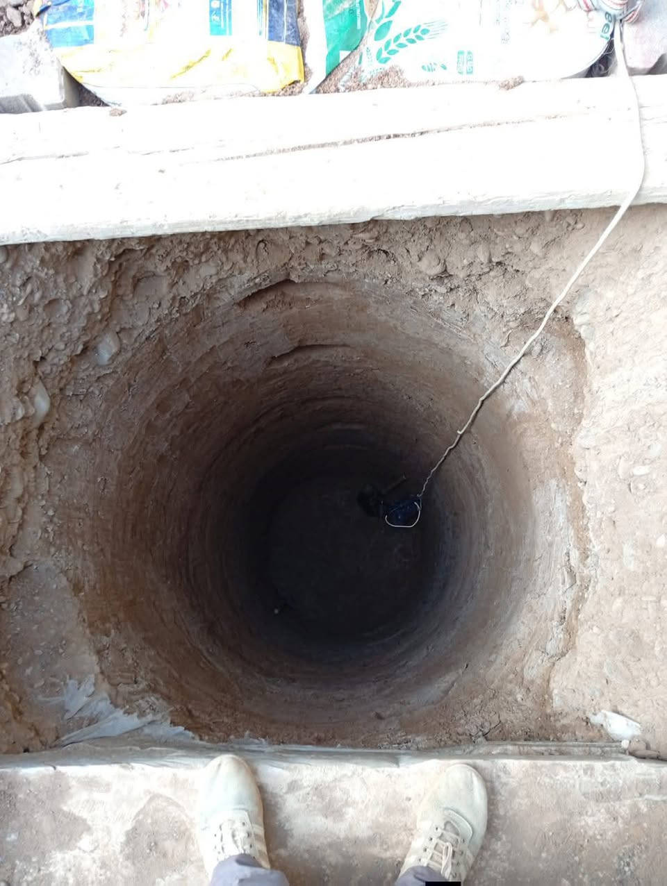 سلام عليكم 

عدنا من جديد كلشي نشتغل ‼️‼️. 

 (شغلك ويانة سهل وممتع)♥. 

1_ حفر بير 🌹. 
2_ تفليش بيت 🌹. 
3_ بناء حائط سياج 🌹.
4_سحب لاين ماء فقط الحفر 🌹. 
واي شي يخص الحفر والبناء وتفليش نشتغل الاستفسار الاتصال على الرقم ***********
