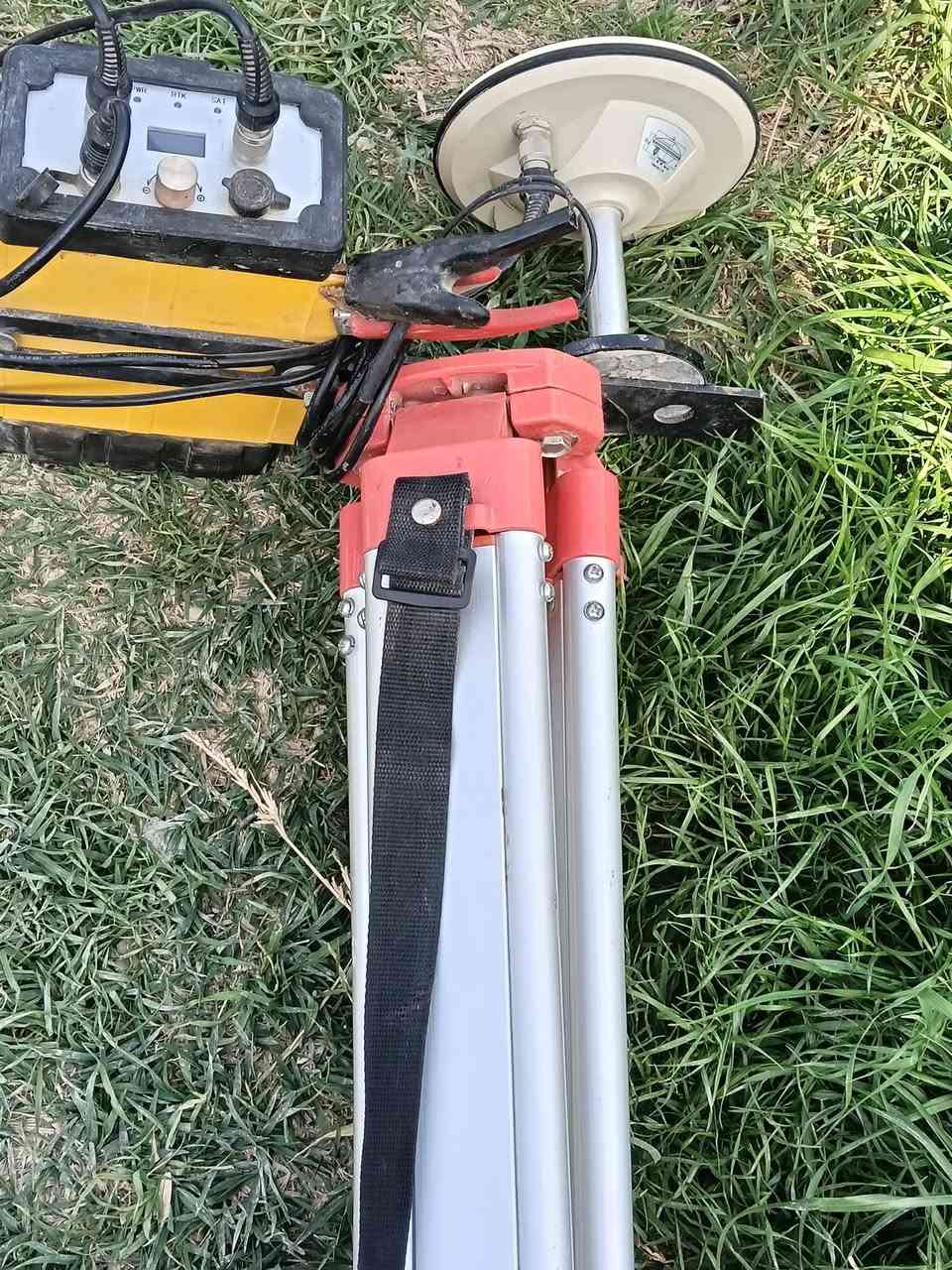 معدلان 4متر نوع فارمر موديل 24 مع الجهاز نوع الجهاز كوري شاشه سوداء مكاني واسط ***********
