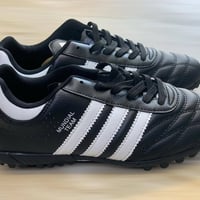 حذاء أديداس • خفيف الوزن • مقاسات ٤٠-٤٥