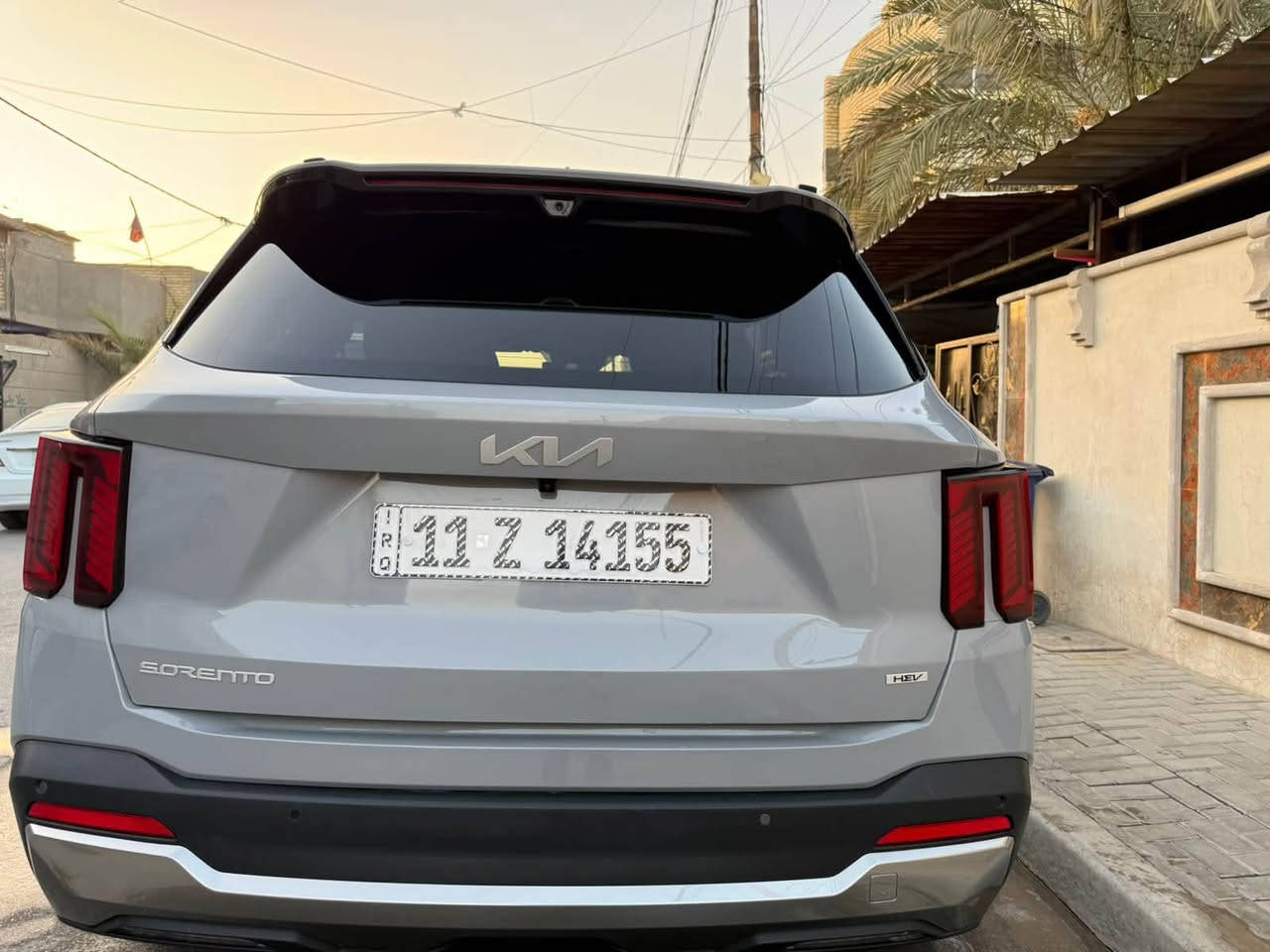 للبيع فقط كيا سورنتوا  2024 Sx.prestige Xlin اعلى فئه بالأمريكي والخليجي فول مواصفات 1/1
الحادث موضح بالصور 

‎مواصفاتها :-
. محرك 2500
‎اعلى فئه
تنته كنتاره
كامره بل مرايه
‎ mi(7)ماشيه
‎. بانوراما
‎ بصمة : تشغيل - ابواب - صندوك
صندوك كهرباء
‎ شاشة كبيرة على طول الدشبول تدعم كاربلاي واندرويد اوتو وفول تحكمات
‎ كيجات الكترونية متغيرة  حسب الوضعيات
‎. انظمة القيادة : سبورت - سمارت - نورمال
‎كشنات جلد 
كشنات خلفي امامي تبريد
تعويل من فولتيه الى واط يعني ينشد سيار مال كهرباء
‎.كراسي كهرباء فول تحكم  النزول اوتماتيك
‎. اضواء ترحيب عند الاقتراب مع ترحيب داخلي عند الصعود او المغادرة
‎. شحن وايرليس
‎كشنات Vp منفصله
منافذ تايب سي  في الكشنات 
‎. هاند بريك بصمة
‎. اوتو هولد
‎. كاميرات 360 مع كاميرات بالاشارات الجانبية مع وضعيات مختلفة للكاميرات
‎. فول رادارات امامية وخلفية وجانبية
‎. تحديد مسار ذكي
‎. قيادة أليه ذكية
‎. نقطة عمياء
‎. كروز سرعة
‎. تبريد وتدفئة كشنات مع تدفئة ستيرن
‎. سستم صوت هارمن
‎. خزن كشن سائق ميموري وضعيتان
‎. ويل كب حجم 20 وحساس اطار  
‎.  مري شفط 
اشاير بالمري
‎. تشغيل عن بعد
‎. شاشة لمس متغيرة لتحكم الميديا او لتبريد
‎. ستيرن فول تحكمات
بعد بيها مواصفات 
بغداد /شهداء العبيدي 
السعر290بي مجال
التواصل على الأرقام فقط
***********
