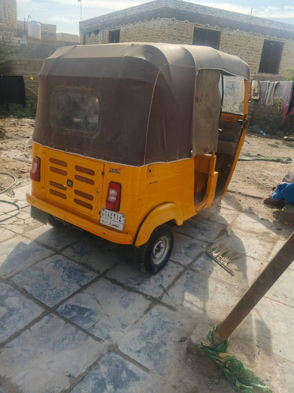 سلام عليكم تكتك للبيع موديل 2020رقم وسنويه تكتك نضيفه خير من الله اتصل ودلل ***********
