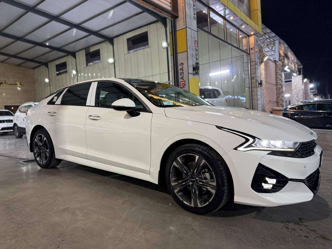 السلام عليكم كي فايف ٢٠٢٣ EX فول
(شركه دوليه) ماشيه ٣٠ الف كفاله عامه جديده جداا
محرك ٢٠٠٠ دوش
بانوراما
بصمه
كشنات جلد وكهرباء
حساس امامي خلفي
شاشه نفكيشن
كامره خلفيه دواره
كشن سايق خزن ميمري
مري جانبيه قلابه
سايد بريك كهرباء
نضام اتو هولد
مود درايف
شاحن واير ليس
تبريد شاشه
بكلايت لد متصل
جنطه ذكيه
بردات جانبيه خلفيه
داخل صاج
لايت ٣ عدسات زنون
دعاميه رياضيه
لد نهاري
تشغيل عن بعد
ويل ١٨
سعر ٢٣٣ بيه مجال حك لعمله 
للتصال***********
مكان سياره بغداد
