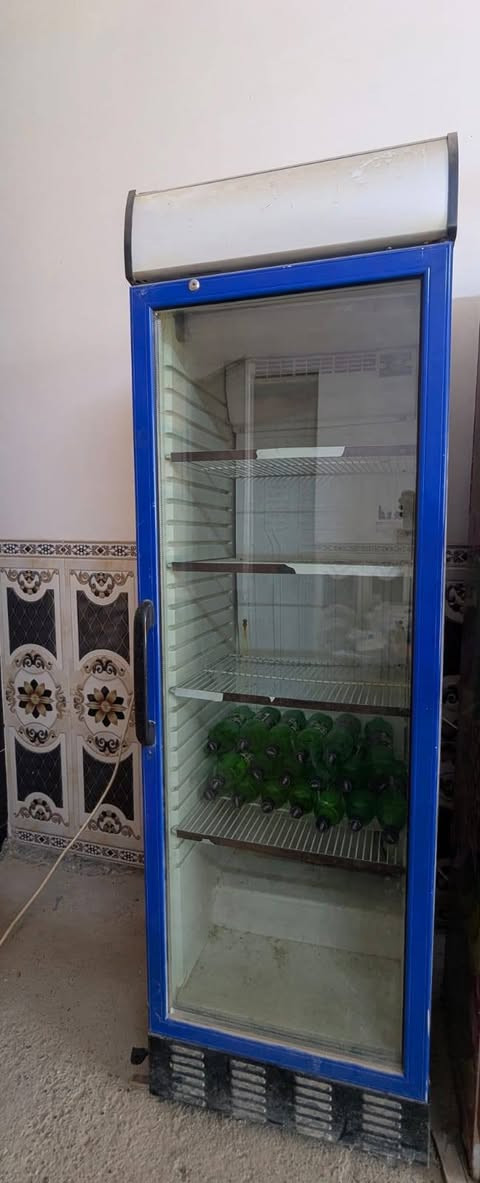 السلام عليكم عندي برادات للبيع العدد 5 رايد الواحد250 مكان بغداد قضاء الزوراء(الولداية) الرقم
 *********** اذا تريد كلهن شلع مليون
