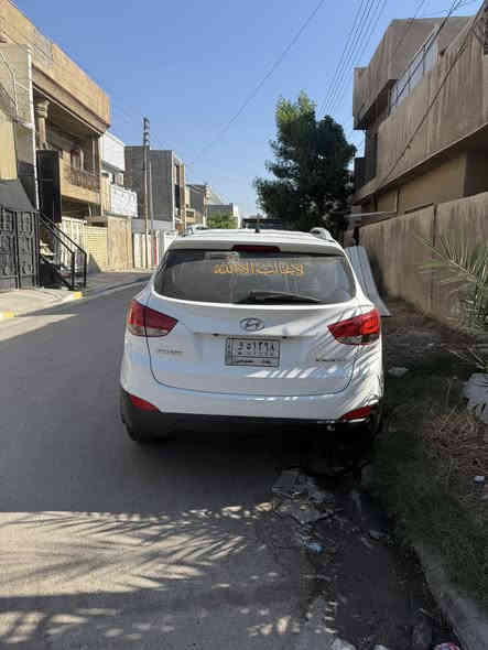 السلام عليكم 
توسان 2012 
السعر 140 
محرك 2.400
العنوان الغزاليه 
***********
