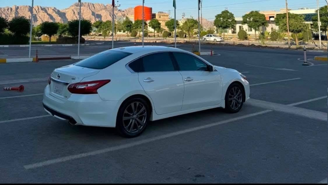Nissan Altima 2018 SR Special Edition
‎ئەلتیما ٢٠١٨ 
‎سپێشل ئیدیشن
‎کوشن جلد دورمان شین
‎شاشە گەورە
‎کوشن هیتەر
‎کوشن کارەبا
‎سوکان گێڕ سپۆرت
‎ڕادار
‎کامیرای دواوە
‎‎‎ كم هەزار  ڕۆیشتووە‎111
‎مەکینە و گێڕ بە شەرت.
‎   چاملخی دواوە لای سەکن لەگەڵ سندوق
‎بێ ئیرباگ  
‎سعر130
‎تکایە ئەگەر موشتەری نی پەیوەندی مەکە.
*********** رانية, السليمانية
