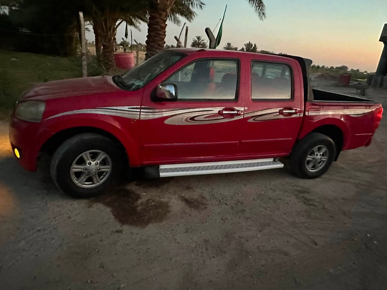 كريت ويل موديل ٢٠١٥ السياره بيه رشات صبغ بسيطه 
تبريد شغال تخم تاير مكينه حدادية كله شركة 
السعر ٦٥ ورقه ورجاءاً المو شراي لا يتصل شوف واقتنع وخابر
***********
***********
