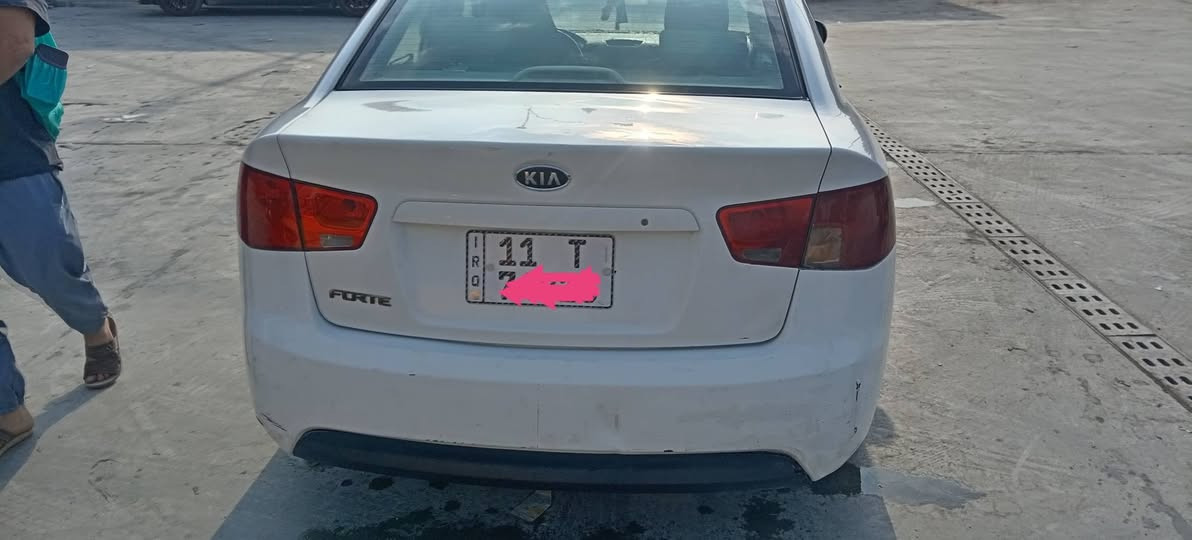 السلام عليكم
كيا فورتي 2010
مكينه 2000دوش
رقم بغداد دولي بأسمي
سنويه ل 2028
حادث بإمريكا جاملغين وبنيد بدون دواخل
مكاني بابل
السعر 103 وبيها مجال 
السياره شرط التحويل
رقم الهاتف ***********
