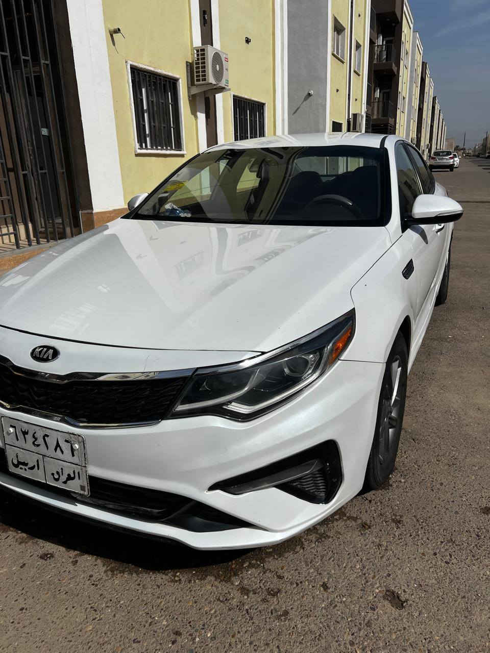 السلام عليكم 
️ كيا اوبتيما ٢٠٢٠ أمريكي للبيع
▫️ ماشيه ٨٨ مايل 
▫️ إيرباك سليم، شواصي لغود كله سليم
▫️ كير ومكينة كفالة

▫️ رقم شمالي تحويل وكالة
▫️ السنوية بعدها

▫️ مواصفات السيارة:
▫️ أشاير بالمراي
▫️ رادار أمامي
▫️ شاشة كبيرة
▫️ شاشة أعطال
▫️ ليدات أمامية وخلفية
▫️ تحكم ستيرن
▫️ بلوجكتر زينون
▫️ كاميرا خلفية
▫️ رادار جانبي
▫️ 3 أنظمة قيادة
▫️ تحديد مسار
▫️ CarPlay
▫️ سايد بريك بالرجل

▫️ السعر ١٦٢  وبيه مجال بسيط جدًا

▫️ العنوان: بغداد – مجمع الزيتون السكني 
▫️ ***********
