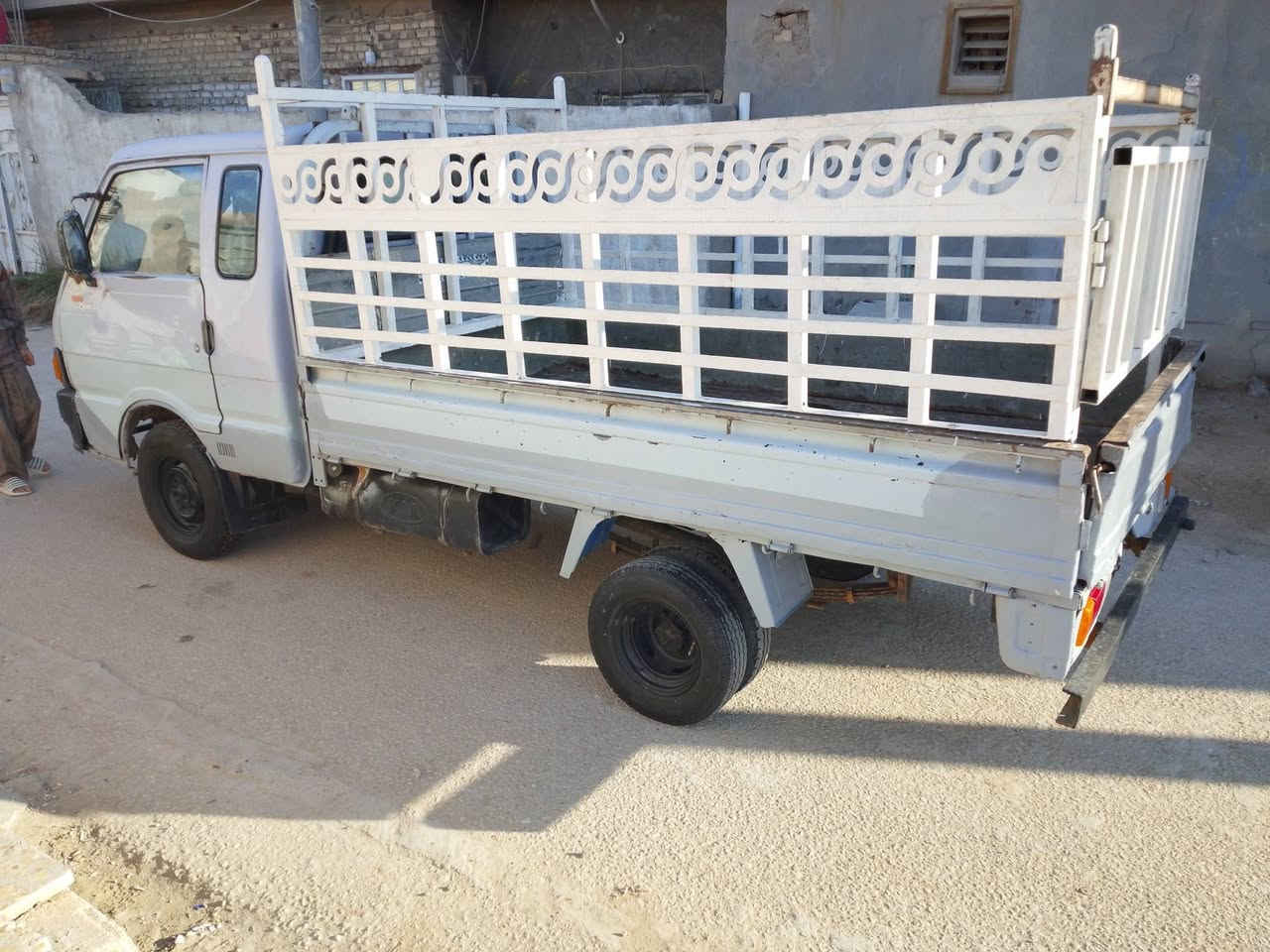 سلام عليكم سياره بنكو موديل 94قماره وربع سبعه جنكال سياره جاهزه مكينه كير حداديه تخم تاير سياره مكفوله شاصي ورقم شاصي هزه جديد سياره مال جنيان رقم بغداد انكليزي تحويل ثاني يوم سعر 47وبيه مجال حك الجيه ***********
