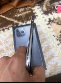 آيفون XS ماكس • ٥١٢ • شاشة ما تشتغل