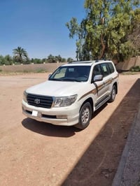 لاندكروز • ٢٠٠٩ • رقم بغداد