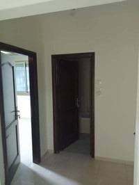 شارع جامعة بابل • كهرباء ٢٤ساعة • موقف مظلة خاص