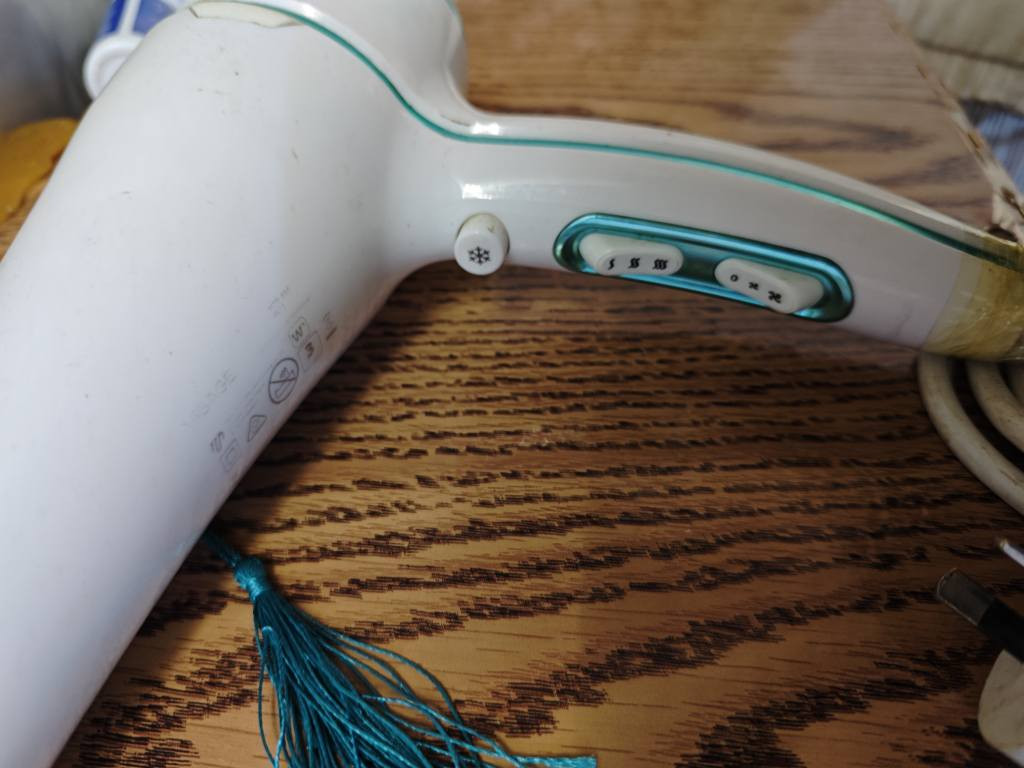 سلام عليكم غراض للبيع كل موجود شغال شرط فحص اي تفاصيل دز لي خاص وبخدمة .كيبل ضوئي .مكينة خياطة .ام بي ثري .مقياس حرارة موقت. مجموعة لد سقف ثانوي اصلي زجاج .لد سقف ثانوي نوع اخر .مجفف شعر الماني ثلاث سرعات مع تبريد .جهاز لمس قديمة شغال نقص فقط بطارية. جهاز دفتري شغال نقص بطارية .لايت كبير يشتغل طاقة شمسية مع حساس حركة .اسعار خاصة وابيع شلعة كلهم كربلاء, العراق


**إذا كنت صاحب هذا الإعلان وتريد حذفه لأي سبب، رجاءا أرسل رسالة إلى الدعم الفني**