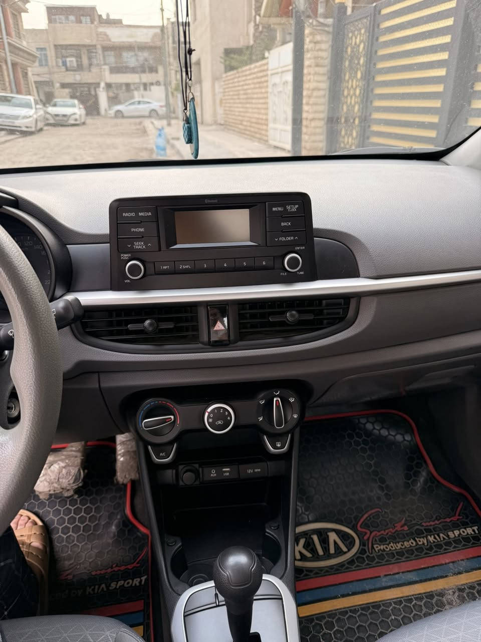 بيكانتو خليجي 2019 ماشية 46.000 كم 
شبر بارد باب السكن 
السعر 10.500
الاتصال ***********
