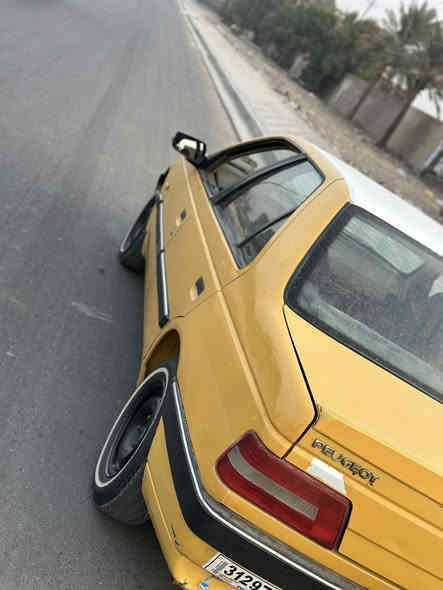 سلام عليكم بيجو لميس 2013 بيه صبغ بل جاملغ الخلفي سياره جاهزه كير مكينه خير من الله السعر 35 وبيه مجال قليل العنوان بغداد الامين الثانيه ***********
