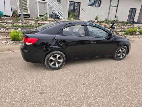 السلام عليكم اخوان كيا سيراتو موديل 2012 خليجي بيها هلال خلفي صبغ فقط مكفوله من كلشي وبيها طخه بسيطه بالجاملغ يرجع بارد  السياره جاهزه من كلشي مكنيه كير حداديه تخم تاير كهربائيات تبريد تتفئه كوله جديد مابيها نقص برغي  السعر ب 86 ورقه قفل قفل قفل الاستفسار ***********
