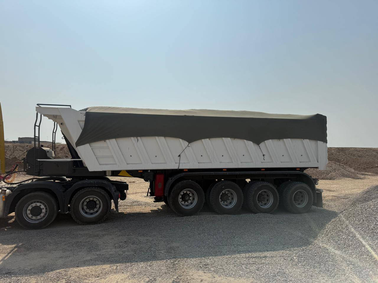 للبيع اكتروس وحش موديل 2015رقم اربيل سنكل امامي عربانة حسين حواس  ذرعة 29 سياره مكفولة كفالة عامة العنوان بغداد بوب الشام الاستفسار ***********
