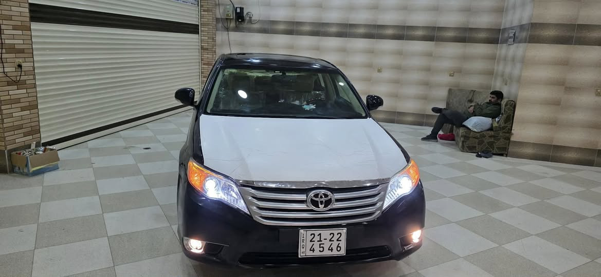 سڵاو خواتان لێبیت ئەفەلۆن2011 سحری 83محامەلە *********** ئەمرکی سڵایدو جلودو هیتەو کوشن خەزن بێ  بۆیاخ بە شون بڕاوەکی بۆیاخە بێحەیبو حارە بێ دوکەڵو بوخارو دجیتان نیە ڕۆنو پۆلیشیو  قەڵم کاری کراوە  جوارتایەولی لۆکی لەژێرە جوانکاری بۆکراوە  هەموگیانی مەزبوتکراوە  بێ حەیبو حارە ماڵی دۆستە  لەسەر ئزنی  ئادەمین
