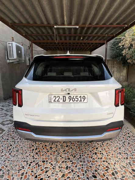 سيارة سورينتو 2024 وارد خليجي 
فول مواصفات 
بانوراما 
گير ماوس
٤ وضعيات للقيادة
كشنات كهربائيه 
داخل بالون الابيض 
شاشه متصلة 
سايد بريك دگمه 
حساسات خلفية وأمامية 
اشاير بالمري 
دخول بصمة ذكي
3 قطع تبريد
نظام مانع انزلاق 
وهواي مواصفات 
السيارة مكفوله كفالة عامة حتى من الشخط 
سعرها 325 وبيها مجال بسيط 
للاستفسار اكثر ***********
