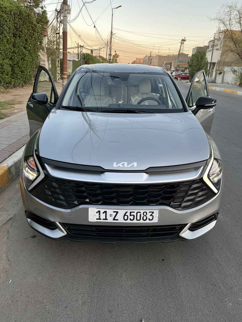 السلام عليكم سياره سبورتج 2023 وارد امريكي حادثه باب الصدر ومبدل نفس الون دوشمه عام سياره خير من الله 
هايبرد اقتصاديه مامتعوبه السياره ماشيه 23الف 
رقم بغداد انكليزي  السعر195$ وبيه مجال

 📞0770 585 6248‬
