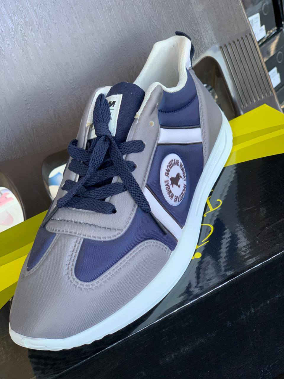 حياكم الله زبائننا الأعزاء 🌷
🔥 تنزيلات خاصة ومحدودة في محل الديرة 🔥
أي حذاء باله جديد ماملبوس داخل المحل 
فقط بـ 5000 دينار 😍
فرصة لا تعوّض… زورونا وتجدون ما يسعدكم من موديلات مميزة وأسعار تناسب الجميع 👞👟
📍 العنوان: المسيب – طريق كربلاء بغداد
رقم العامود 634 – الازرگ —مجاور أسواق الزهراء
أهلاً وسهلاً بكم 🌸


**إذا كنت صاحب هذا الإعلان وتريد حذفه لأي سبب، رجاءا أرسل رسالة إلى الدعم الفني**