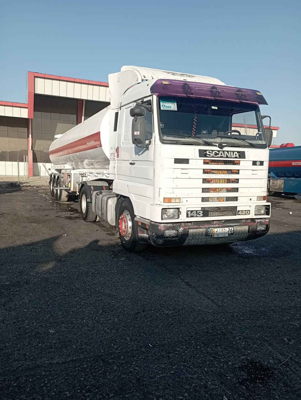 رقم بابل بسمي1996
طوناج جديد قبل 3ايام جددته حموله اسود تريده 33او تريده 36
سياره جاهزه على العمل بيه 
بويلر كهربائي جي بي اس تصريح امني الجديد  
***********
***********
سعره 190وبيه مجال
