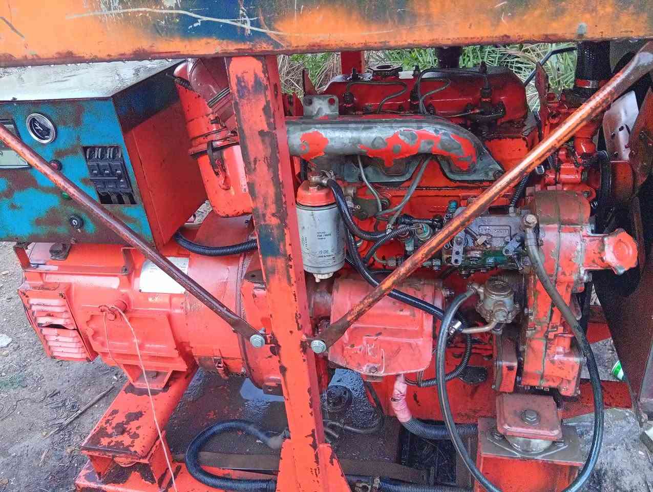 سلام عليكم مولد للبيع نوع فئات تلاثه بستم بعده شركه ممجفت خمسه وعشرين كيفي ثري فيس مكان اليوسفيه قصر لاوصط ***********مامتولجد على فيس
