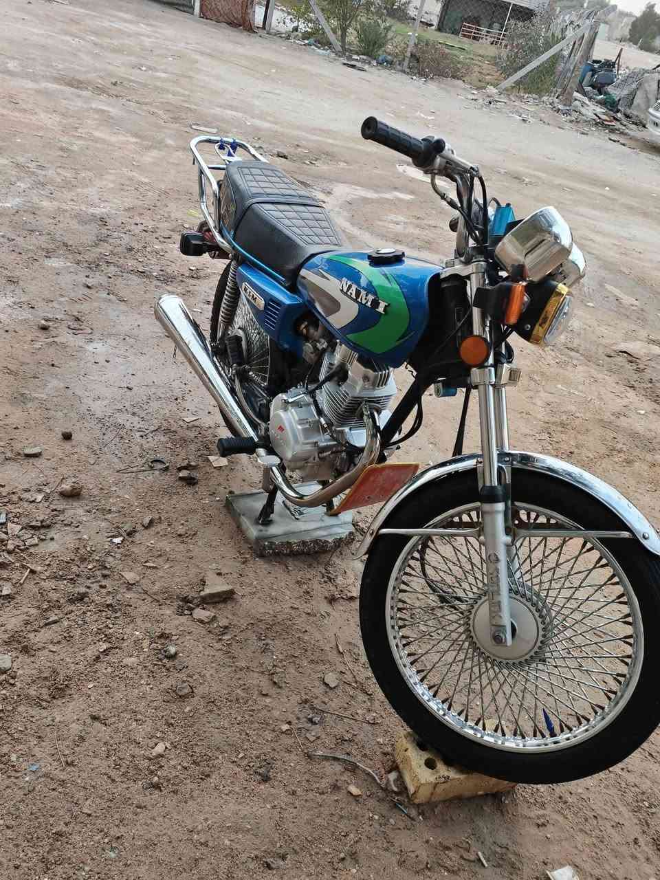 سلام عليكم للبيع دراجه اربع كير موديل 21 اوراق اوصليات 
محرك مكفول دراجه مكفوله 
***********
