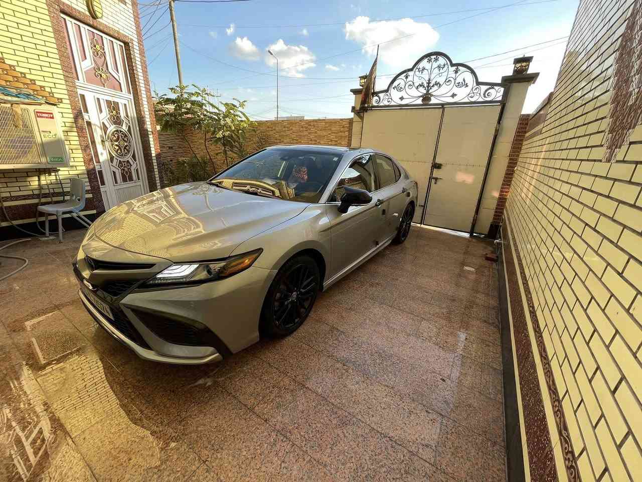 سلام عليكم  تويوتا كامري موديل 2024 (XSE) 
محرك V6)  3500)   ماشيه 19 الف 
السيارة رقم بغداد بسمي تحويل ثاني يوم 
- بصمه و دخول ذكي 
- فتحه  بانوراما سقف اسود (جام)  
-كير أوتو + عادي
- كشنات جلد
- كشنات امامي كهربائي
- (5) كامرات 360 
-شاشه اعطال
-ويل كب R19
-رادار جانبيه وامامي 
-رادار نقط العمياء
-رادار الخطوط البيضاء 
-اشاير بالمري 
-فول تحكم ستيرن
- ‏Led بك لايت و لايت 
- تبريد قطتين 
- تشغيل عن بعد
- مثبت سرعه 
. تحديد مسار 
. لد بل بل دشبول 
.داتاشو عرض بل جامه الاماميه
. توقف ذاتي مانع تصادم 
. سياقه ذاتيه 
.تدفئة و تبريد كشنات   
 بچم كبس السياره جديدة  فقط الحادث الي بالنشر.باقي السياره كفاله من الطخات والتكحيل والبارد 
####### ( مكاني ميسان)  #######
السعر 265 وبيه مجال 
 للتصال ***********
