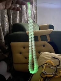 سبحة حجر • محابس حجر • ساعة قديمة