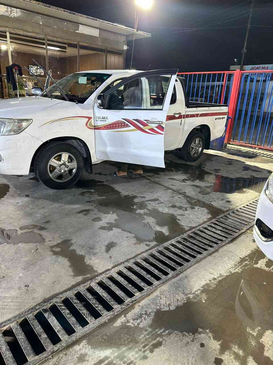 السلام عليكم
تيوتا هيلوكس ٢٠١٢ 
ناصي
سيارة خير من الله 
جاهزه متصرف عليه 
للبيع 
*********** مكانها بغداد جسر ديالى القديم 
موجود سونار الرقم بي واتساب
