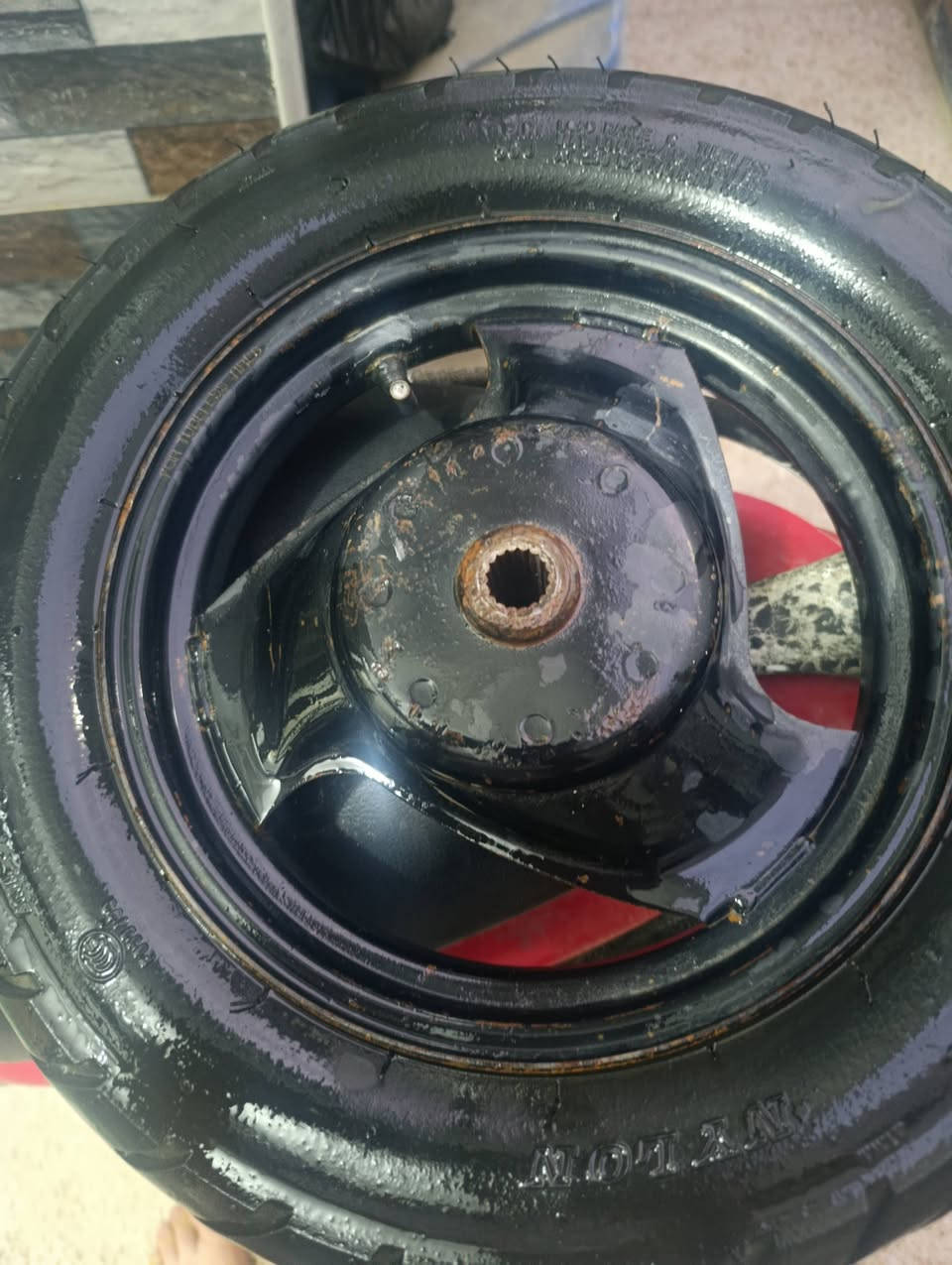 ويل ماكس مغولي امامي الرصاصي 
ويل ماكس عدله خلفي مع تاير نضيف بس بي بسمار ناعم هم يرهم للمنغولي 
قيم واخذ


**إذا كنت صاحب هذا الإعلان وتريد حذفه لأي سبب، رجاءا أرسل رسالة إلى الدعم الفني**