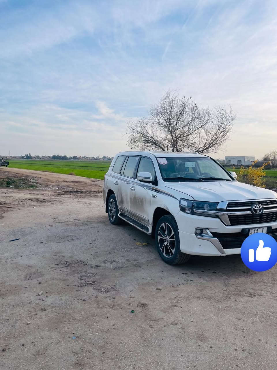 السلام عليكم للبيع تيوتا لاندكروزر 2008 محدث 2021 داخل وخارج مصبوغة عام تحديث السيارة حلو كير محرك مكفولات مكفوله من كص وعيب شرعي رقم بغداد سنويه و هزه جديده مداور مباشر  مكان السيارة نجف السعر 227  للتواصل الاتصال ***********
