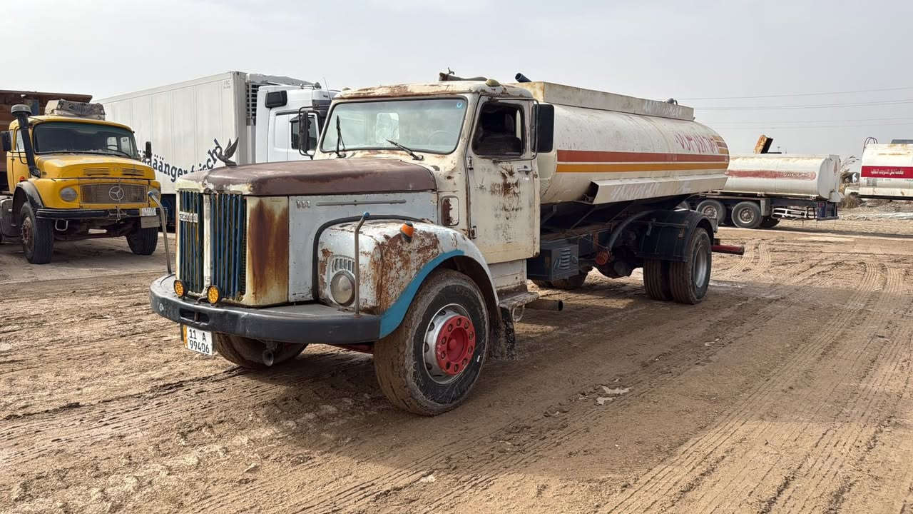 السلام عليكم 
سكانيا 111 
موديل 1981 سوبر 
تنكر كامل 12 الف خنزيره دفع سحب
قماره بلاديه تخم تاير
رقم بغداد اجنبي سنويه جديده
هزه ما ساقطه
السعر: 19 ونص مليون 
العنوان : الفلوجه : معرض رشيد
***********
