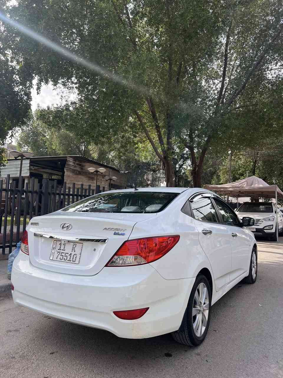 سلام عليكم اكسنت 2012 بلو كامله بدون نقص تخم تاير باتري جدد كير مكينه تبريد ثلج مكينه 1600 دوش رقم بغداد بسمي فول السياره فتحه كامره تحكمات اشاير بالمري السياره مكفوله من الصبغ حتى الدعاميات مكفوله السعر 112$ وبيه مجال بسيط مكان السياره المنصور 
‭0771 429 3525‬
