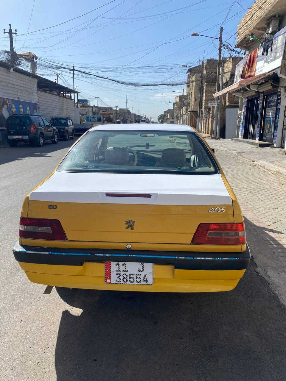بيجو  مديل 15 سياره نضيفه كهربائيات كلها شغاله تبريد كله جديد محرك مكفول لا تبخير ولا تنقيص  كير باور مشط كله جديد سياره ما عوزها اي شي  مصفره هيها وغرامات رقم جديد. كامله سعرها 38 وبيها مجال عنوان بغداد رقم ***********
