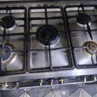 طباخ خمس عيون • فرن معطل • نجف