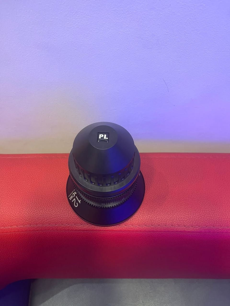 للبيع عدسة PL سينما 12M جديدة غير مستخدمةللاستفسار على الخاص او الاتصال على الرقم ***********
