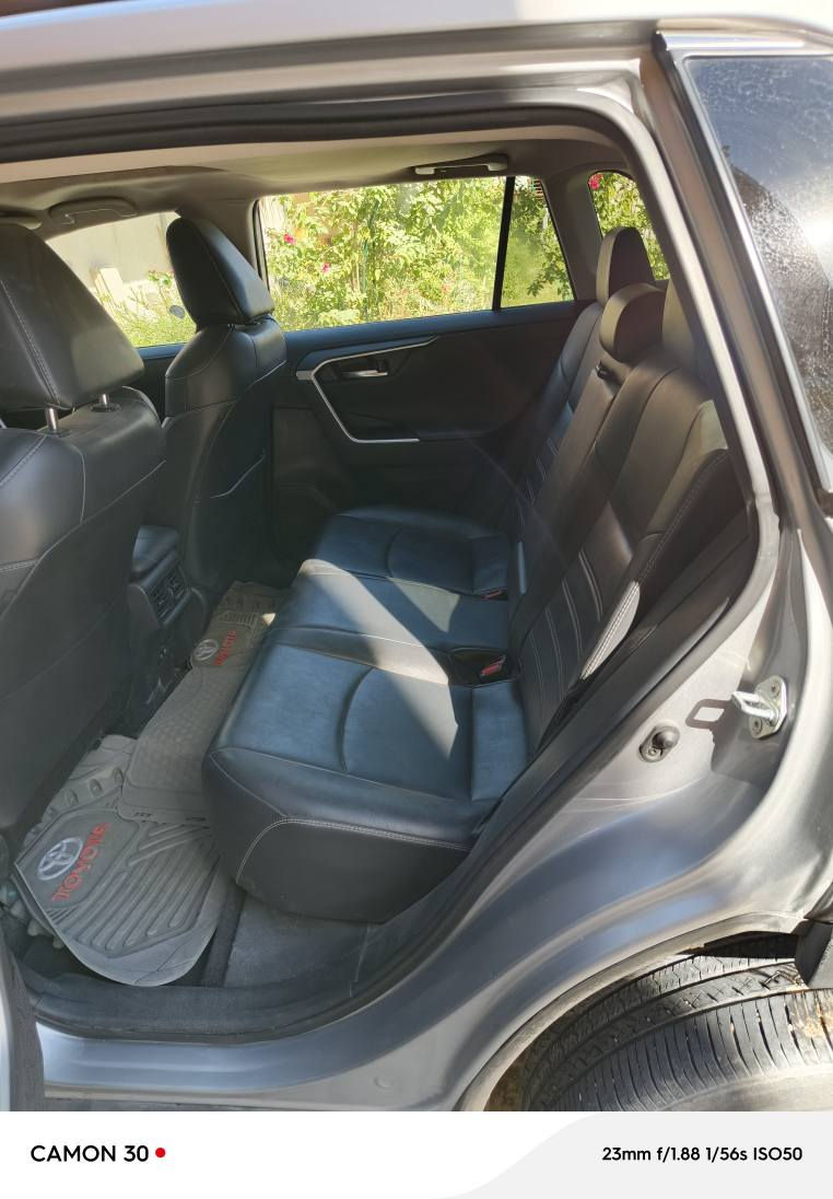 تويوتا راف فور لمتد أعلا فئة كل الموصفات ماشيه ٦٢ ألف كيلومتر حقيقي باسمي رقم أربيل موجودة بكربلاء، السعر ٢٢٠ ورقه يعني ٢٢ ألف دولار تلفون *********** كربلاء, العراق
