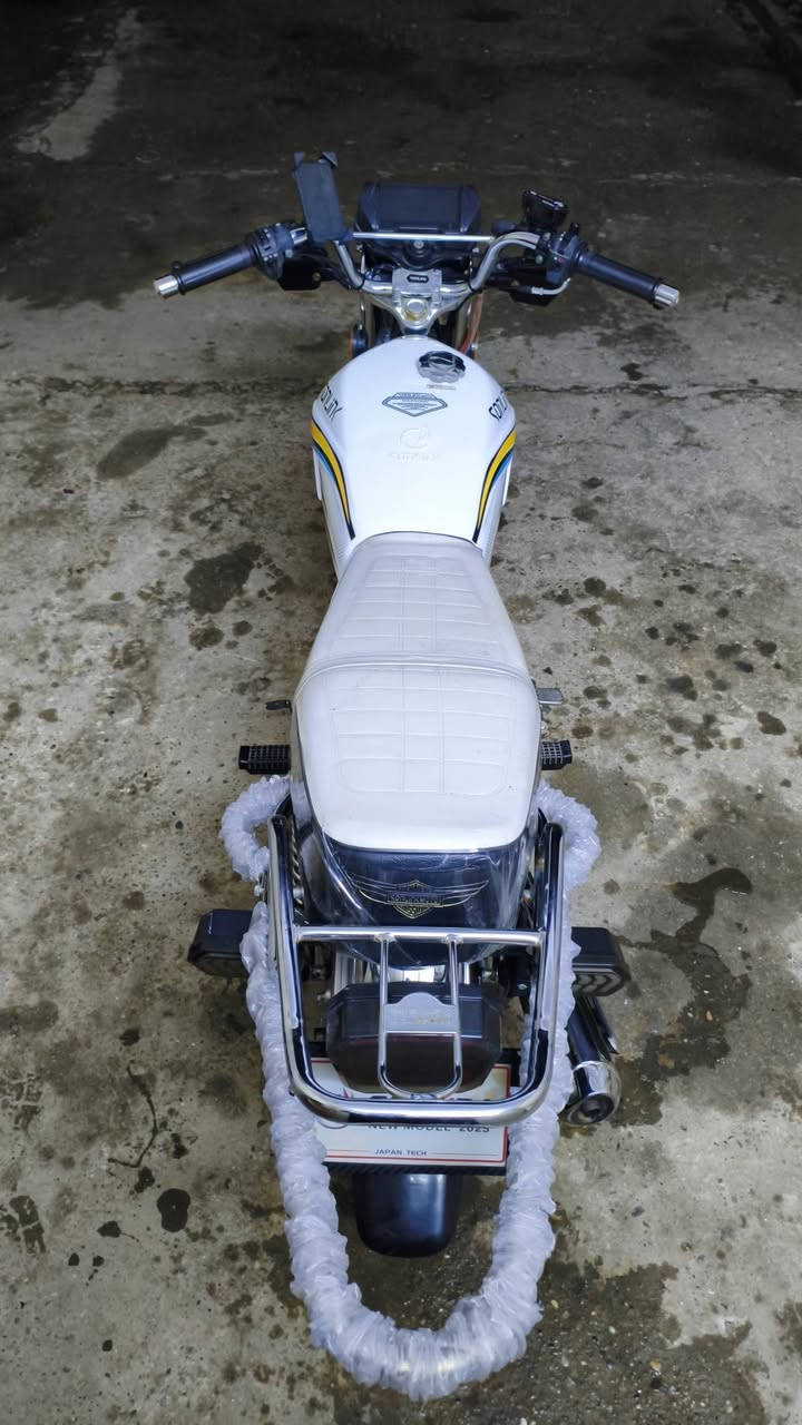 للبيع سولنك اصلي اصلي سعر 900 بي مجال بصيط مكان موصل سهل نينوى ماطور ماناقصه برغي


**إذا كنت صاحب هذا الإعلان وتريد حذفه لأي سبب، رجاءا أرسل رسالة إلى الدعم الفني**