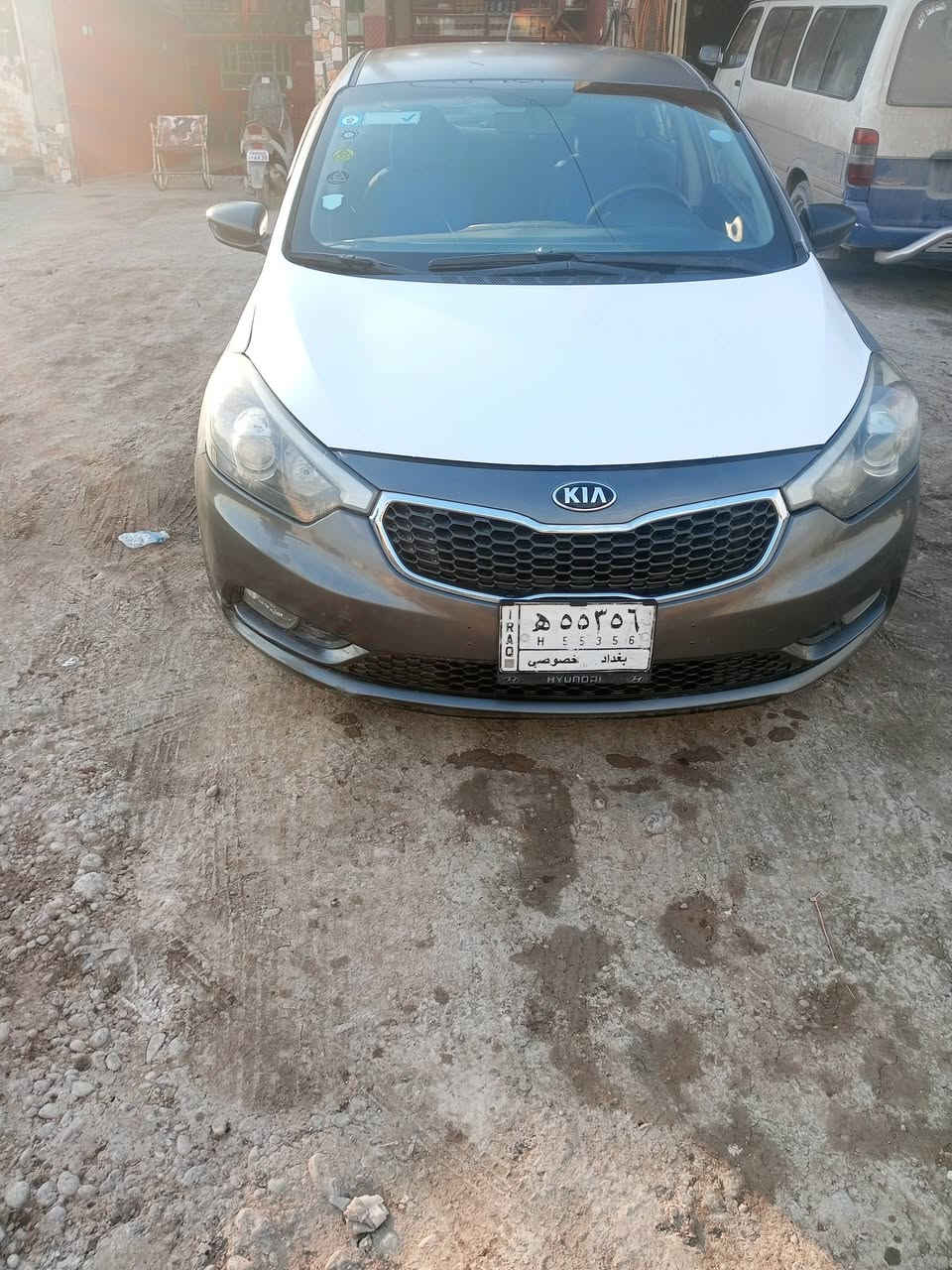 سيراتوا 16 للبيع كير محرك وتبريد خير من الله بيه 3قطع صبغ ابيع حزام كفاله من ضربه والمعجون تخم تاير جديد صدر جديد سعر 95 وبيه مجال مكان سيارة بغداد للاستفسار اتصال ***********
