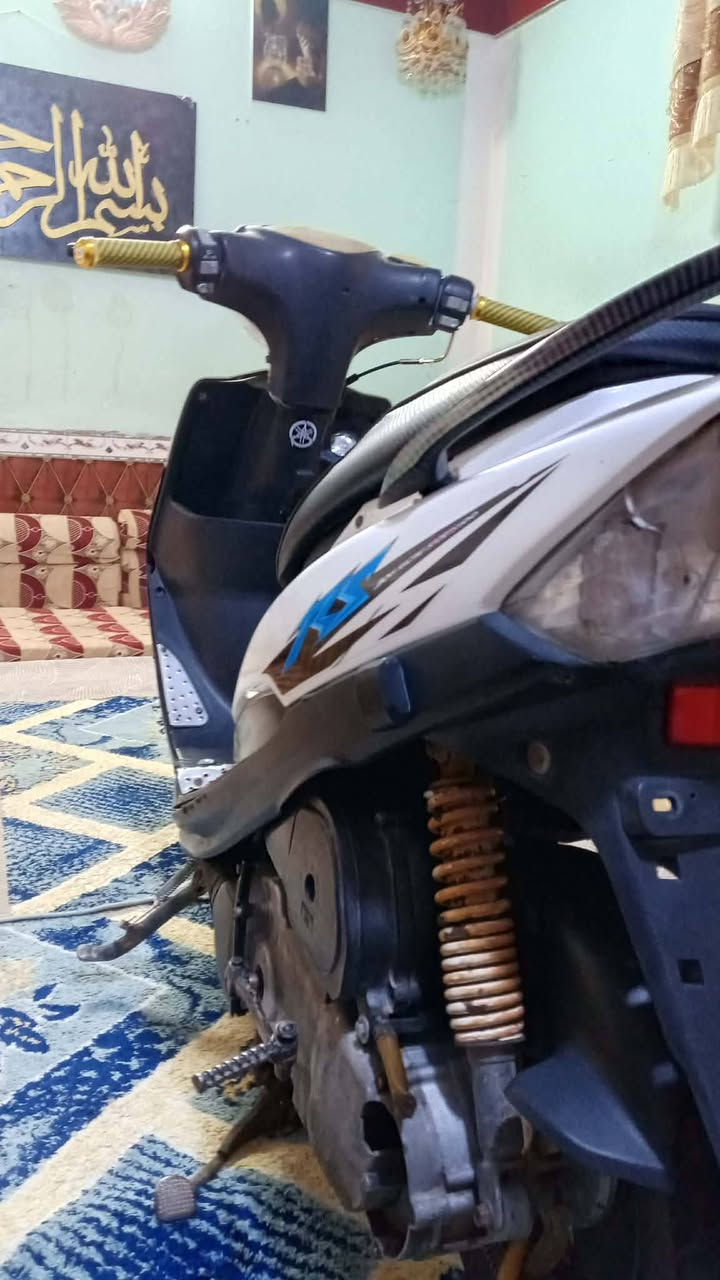 سلام عليكم دراجه ماكس عدلة 
شغالة هندر سلف
بوشة بلادية 50
مفتوحة بقط ولفات
للستفسار ***********
سعر 550وبيهة مجال
