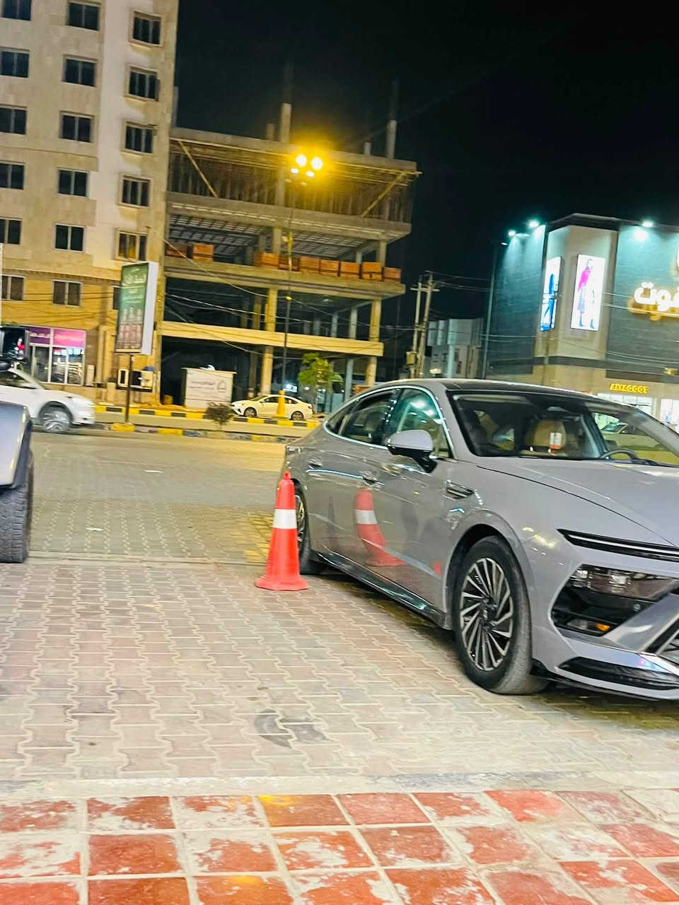 سوناتا 2024 كلين كلين كلين 
فول الفول 
رقم بغداد بأسمي حره 
مكينه 2000 هايبرد 
ماشيه 29الف km قابل للزياده 
رادار 360 
كامره 360 
حساس امامي خلفي 
داتا شو 
شاشه متصل 
تدفئه تبريد كشنات 
خزن ميموري 
كشنات امامي فول كهرباء 
شحن واير ليس 
بردات خلفيه 
كشنات جلد داخل جملي 
بنراما 
نظام صوتي Bose
صندوق كهرباء 
اناره LED  مخفيه
اناره فول LED امامي خلفي 
تقديم وارجاع من خلال البصمه 
تشغيل عن بعد 
تحديد مسار وتثبيت سرعه 
ثلاث انضمة قياده 
شفتات في الستيرن
السعر 218 
***********
